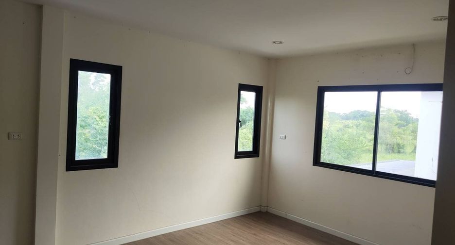 Casa en venta de 4 habitaciones en Min Buri, Bangkok