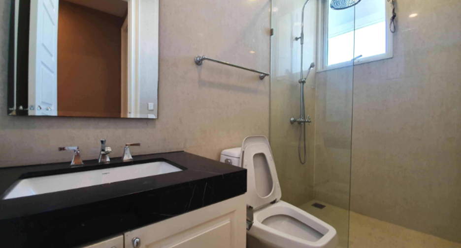 Wohnung zur Miete mit 2 Zimmer in Watthana, Bangkok