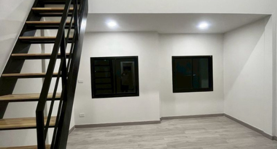 For sale 2 bedrooms townhouse in Prawet, Bangkok