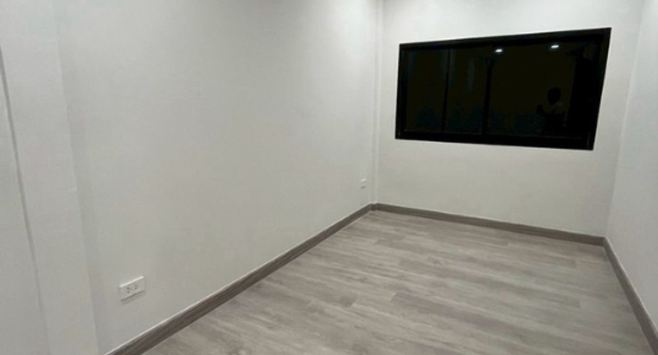 For sale 2 bedrooms townhouse in Prawet, Bangkok