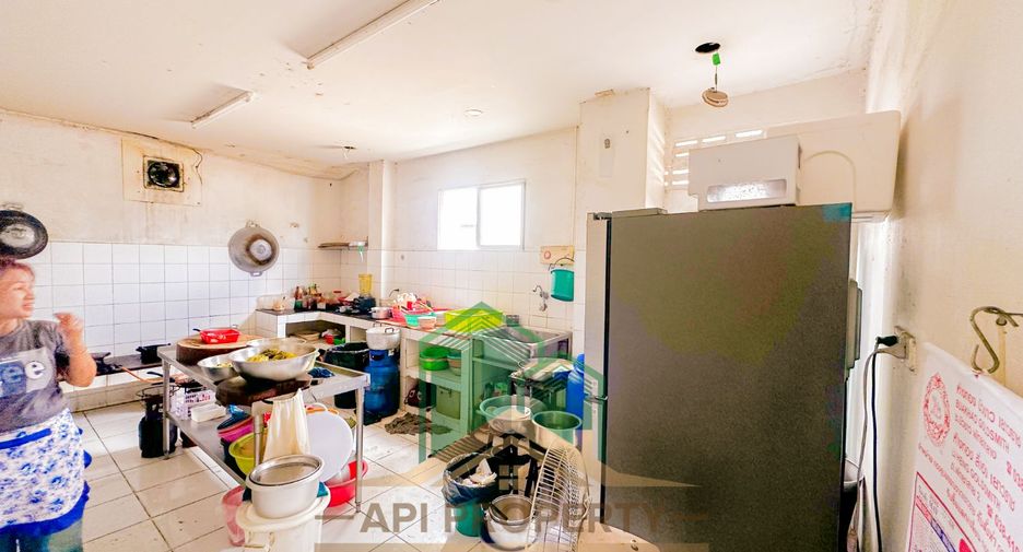For sale 6 bedrooms retail Space in Bang Lamung, Chonburi