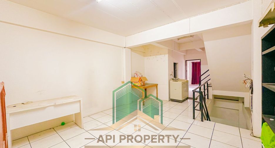 For sale 6 bedrooms retail Space in Bang Lamung, Chonburi