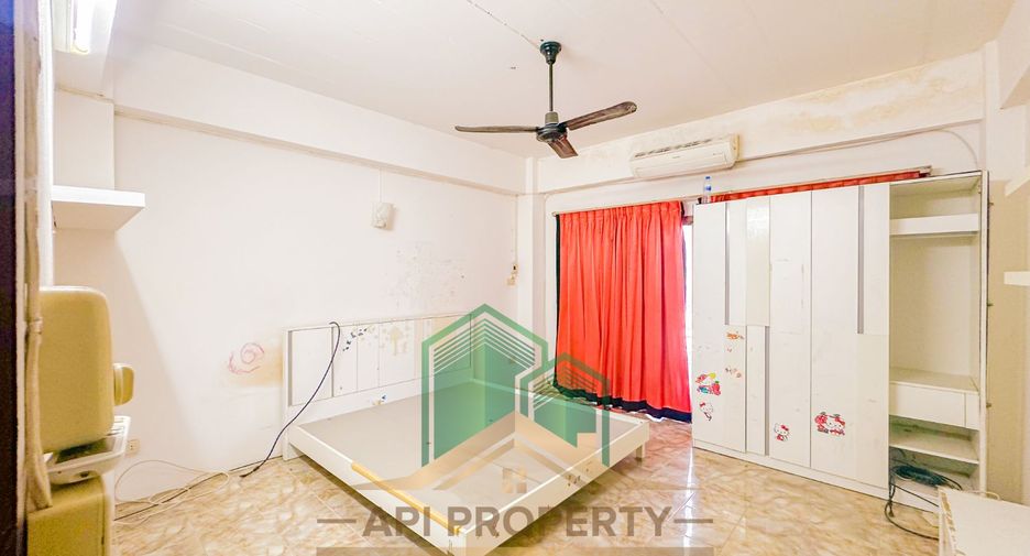 For sale 6 bedrooms retail Space in Bang Lamung, Chonburi
