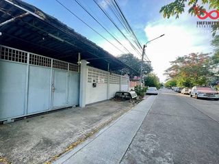 For sale 2 Beds house in Bang Khun Thian, Bangkok