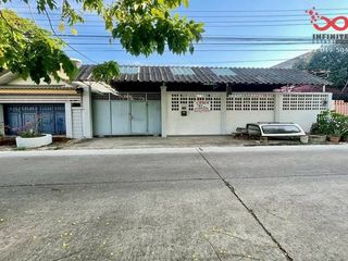 For sale 2 Beds house in Bang Khun Thian, Bangkok