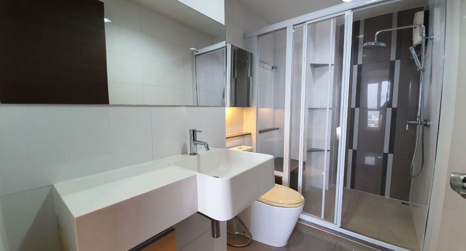 À louer 1 chambre condo à Huai Khwang, Bangkok