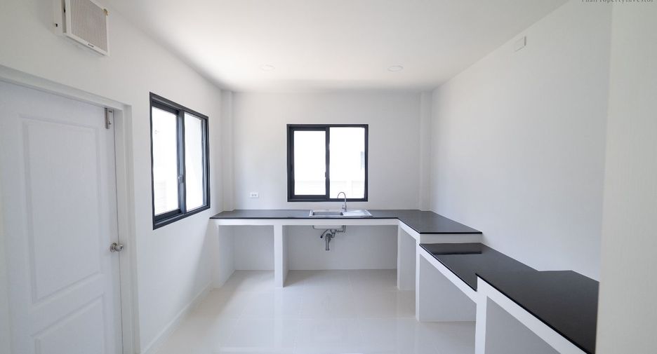 Haus zum Kauf mit 4 Zimmer in Nong Khaem, Bangkok