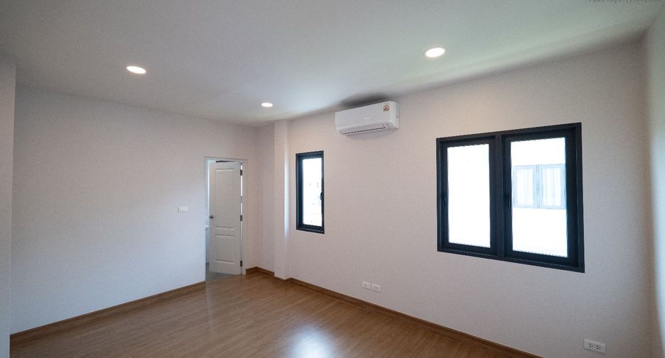 Haus zum Kauf mit 4 Zimmer in Nong Khaem, Bangkok
