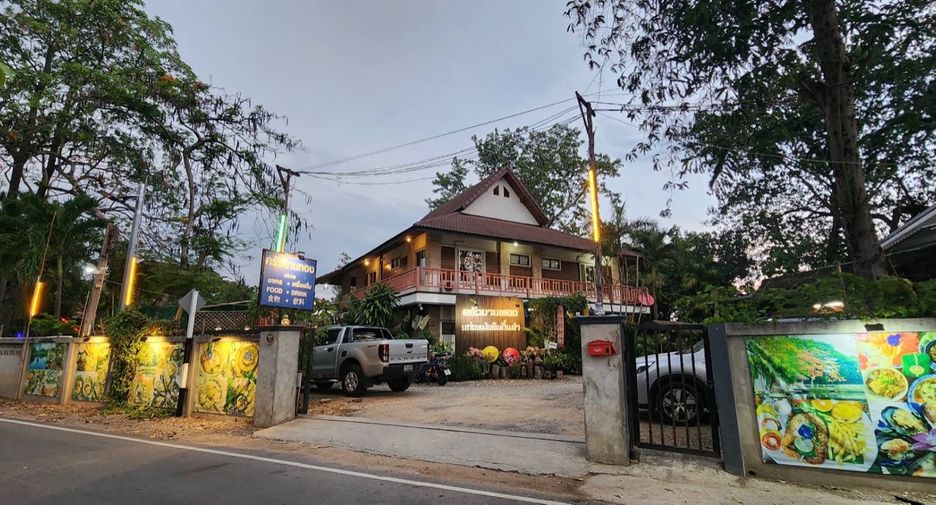 出售 4 卧室 商业空间 在 Saraphi, Chiang Mai