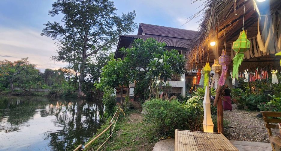 出售 4 卧室 商业空间 在 Saraphi, Chiang Mai