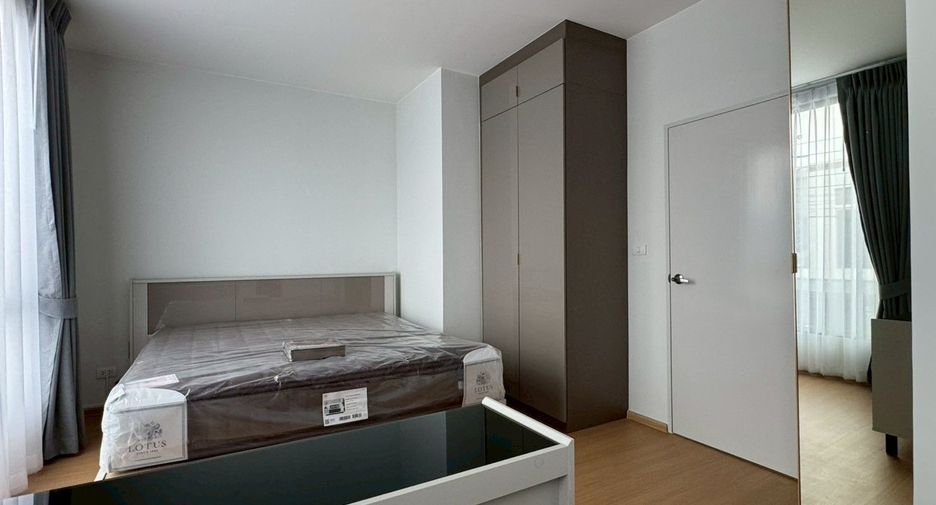 For rent 3 bedrooms townhouse in Bang Phli, Samut Prakan