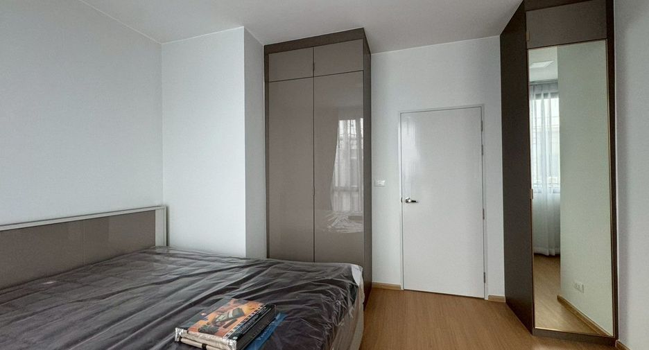 For rent 3 bedrooms townhouse in Bang Phli, Samut Prakan