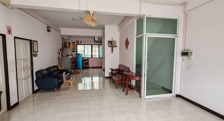 À vendre 4 chambres local commercial à Bang Bua Thong, Nonthaburi