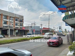 For sale 8 Beds retail Space in Khlong Luang, Pathum Thani