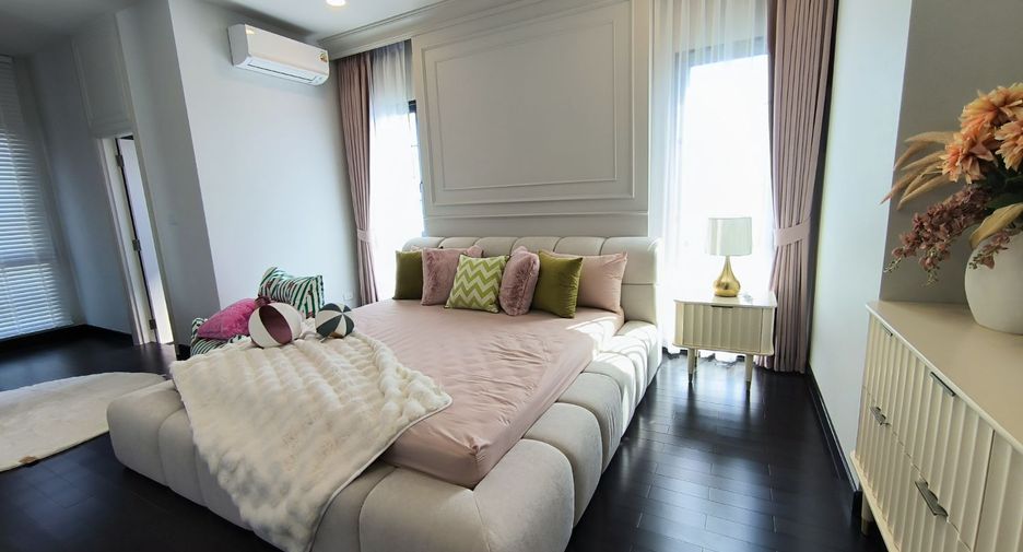 Casa en alquiler de 5 habitaciones en Bang Phli, Samut Prakan