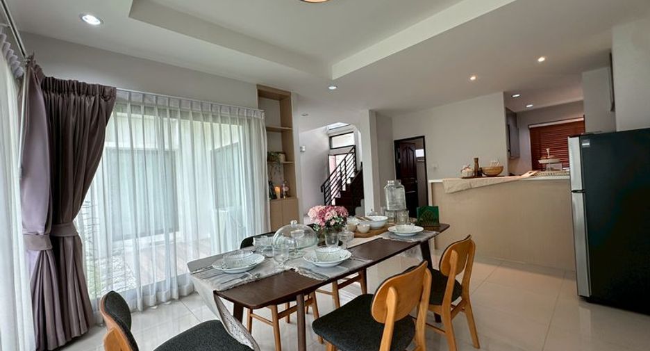 For rent 3 bedrooms house in Si Racha, Chonburi