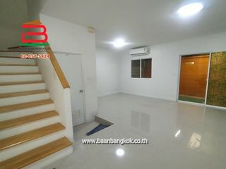 For rent and for sale 3 bedrooms townhouse in Nong Khaem, Bangkok
