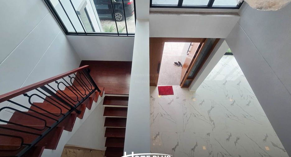 Casa en venta de 6 habitaciones en Mueang Samut Prakan, Samut Prakan