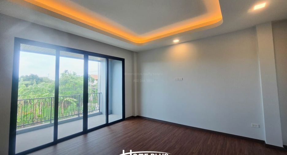 Casa en venta de 6 habitaciones en Mueang Samut Prakan, Samut Prakan