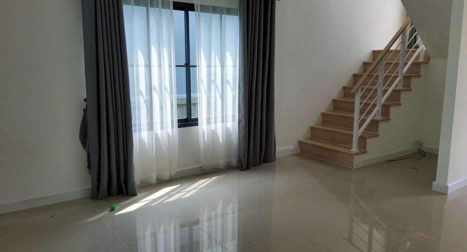 Haus zum Kauf mit 4 Zimmer in Bang Khun Thian, Bangkok