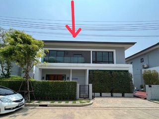 Casa en venta de 4 habitaciones en Khlong Sam Wa, Bangkok