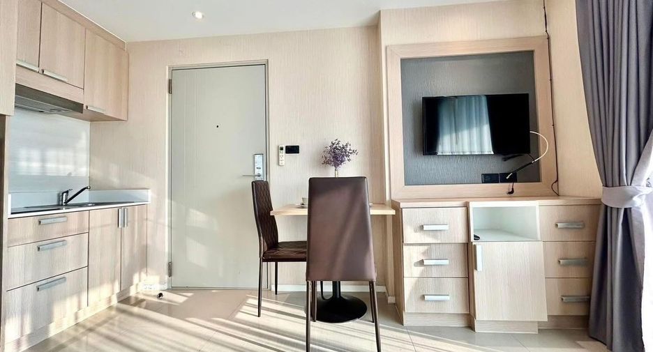 For sale 1 bed condo in East Pattaya, Pattaya