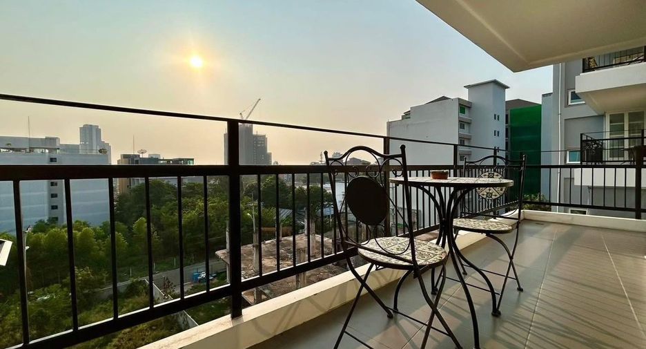 For sale 1 bed condo in East Pattaya, Pattaya