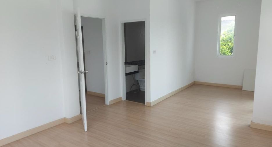 À vendre 3 chambres maison à Lat Krabang, Bangkok