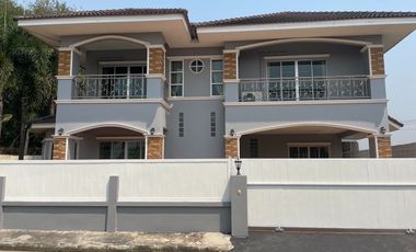 For rent 4 bedrooms house in Doi Saket, Chiang Mai