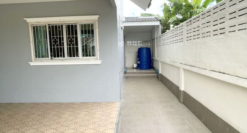 For rent 4 bedrooms house in Doi Saket, Chiang Mai