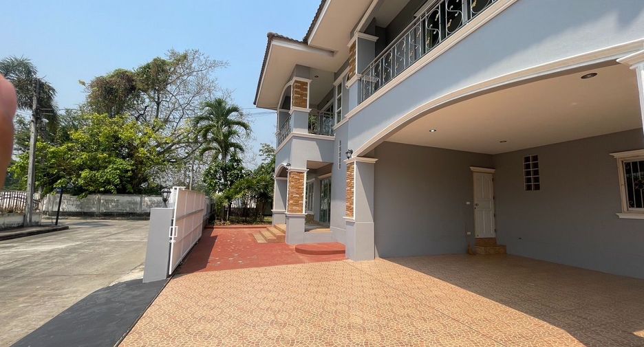 For rent 4 bedrooms house in Doi Saket, Chiang Mai