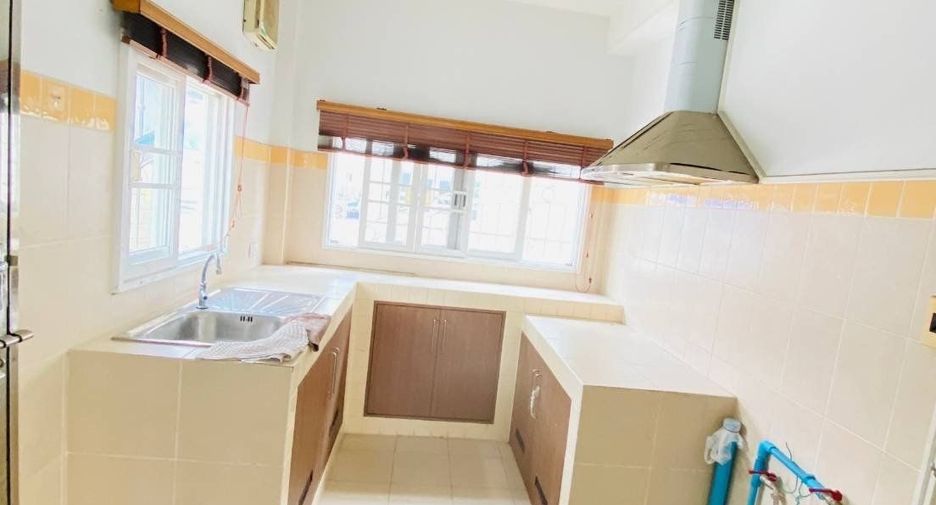Haus zum Kauf mit 3 Zimmer in Khan Na Yao, Bangkok