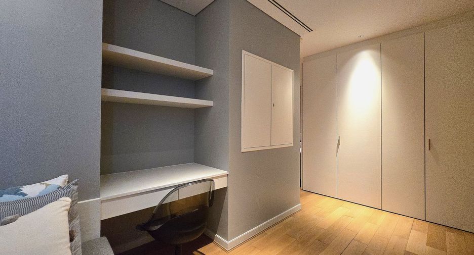 Condo en venta de 3 habitaciones en Pathum Wan, Bangkok