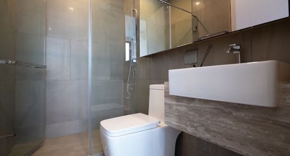 For sale 2 bedrooms condo in Ratchathewi, Bangkok