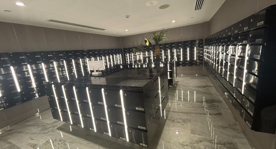 For sale 2 bedrooms condo in Ratchathewi, Bangkok