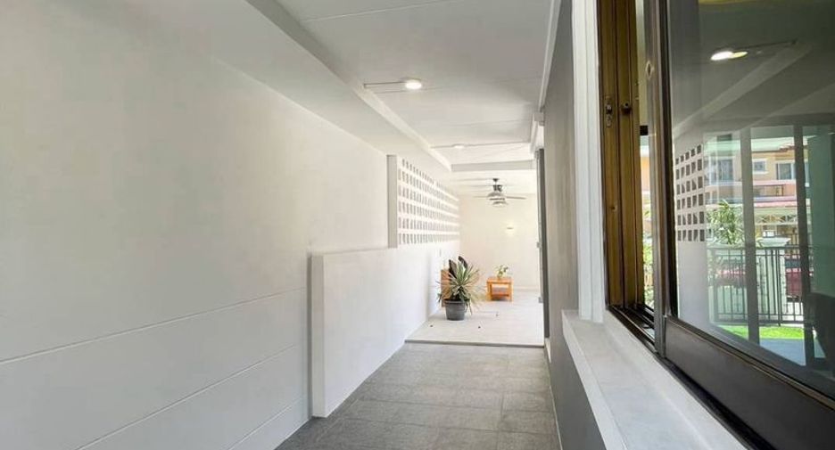 For sale 32 bedrooms house in Si Racha, Chonburi