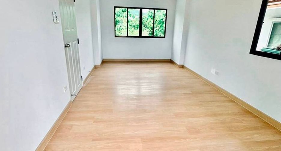For sale 32 bedrooms house in Si Racha, Chonburi