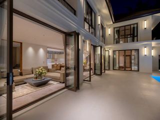 Casa en venta de 5 habitaciones en Saraphi, Chiang Mai