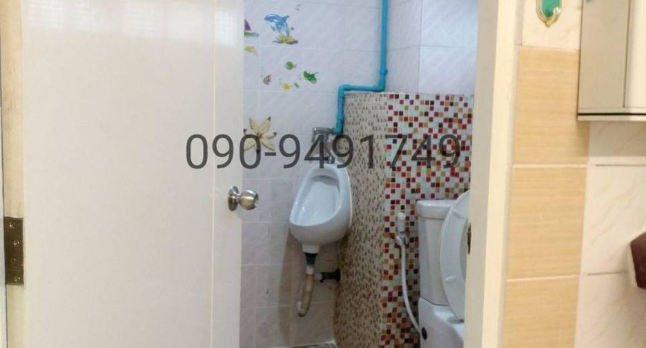 Reihenhaus zur Miete mit 3 Zimmer in Khlong Toei, Bangkok