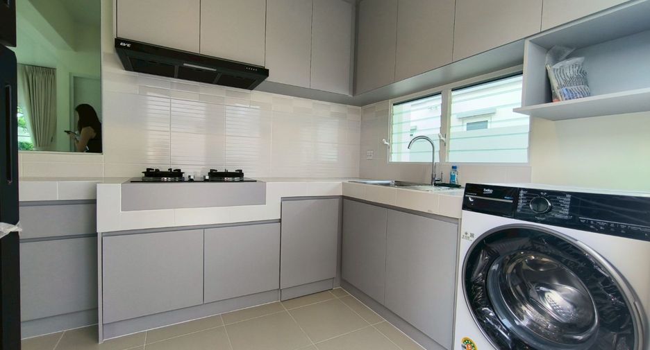 For rent 4 bedrooms house in Bang Phli, Samut Prakan