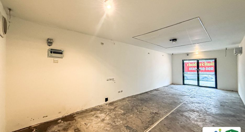 For rent 1 bed retail Space in Lat Phrao, Bangkok