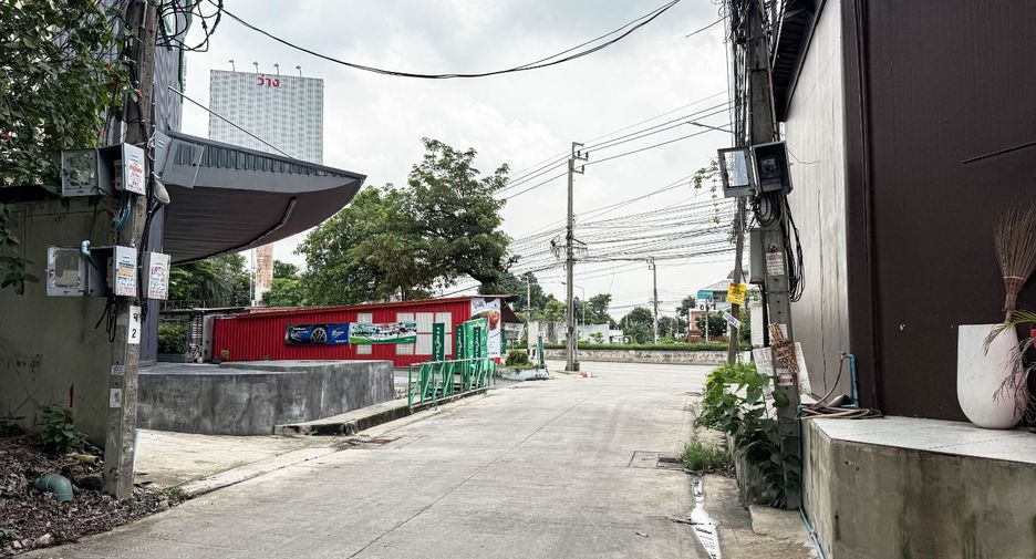 For rent 1 bed retail Space in Lat Phrao, Bangkok