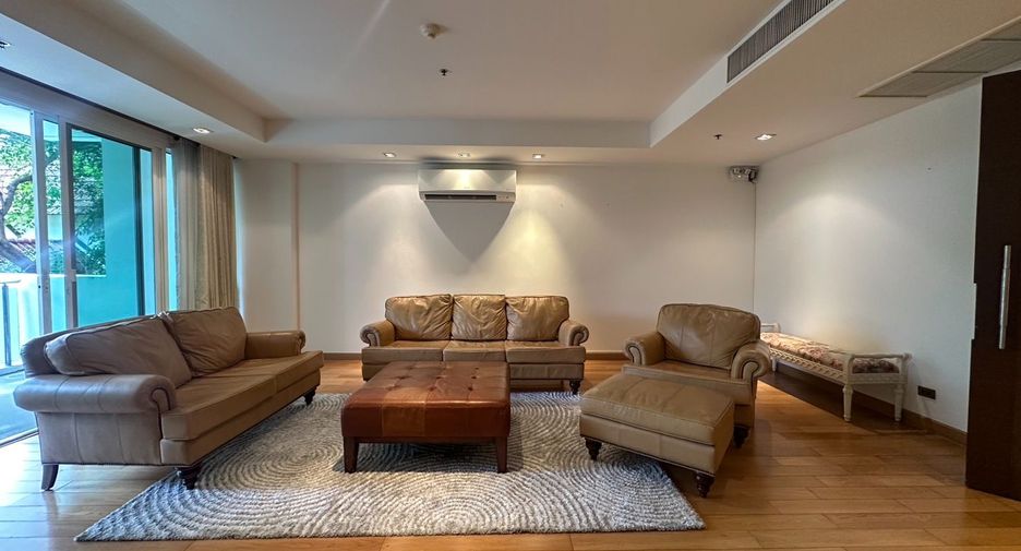 For sale 4 bedrooms condo in Khlong Toei, Bangkok