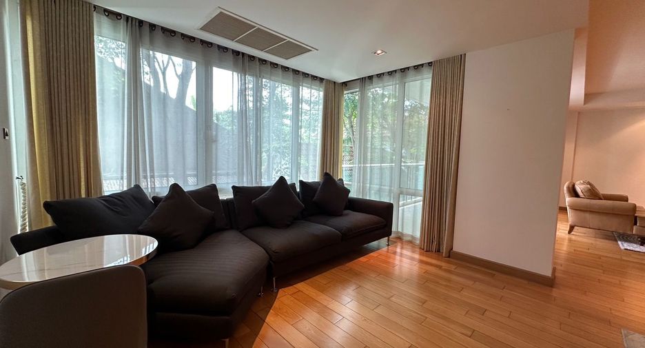 For sale 4 bedrooms condo in Khlong Toei, Bangkok