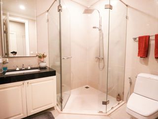 For sale 3 Beds condo in Watthana, Bangkok
