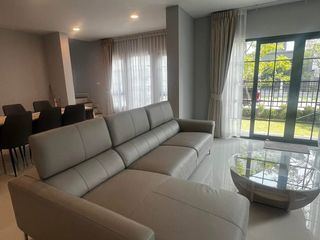 À louer 4 chambres maison à Bang Phli, Samut Prakan