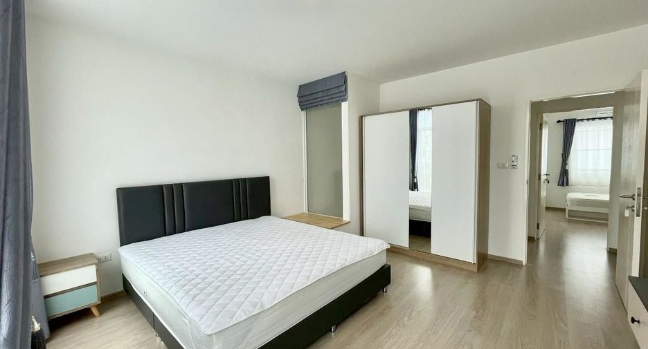 For rent 3 bedrooms townhouse in Prawet, Bangkok