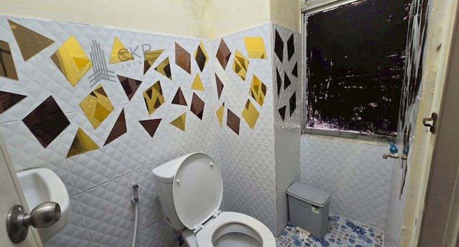 出售 4 卧室 商业空间 在 Khlong Luang, Pathum Thani