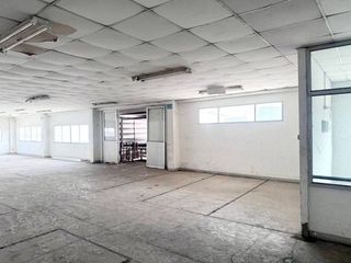 For rent 8 bed warehouse in Si Racha, Chonburi