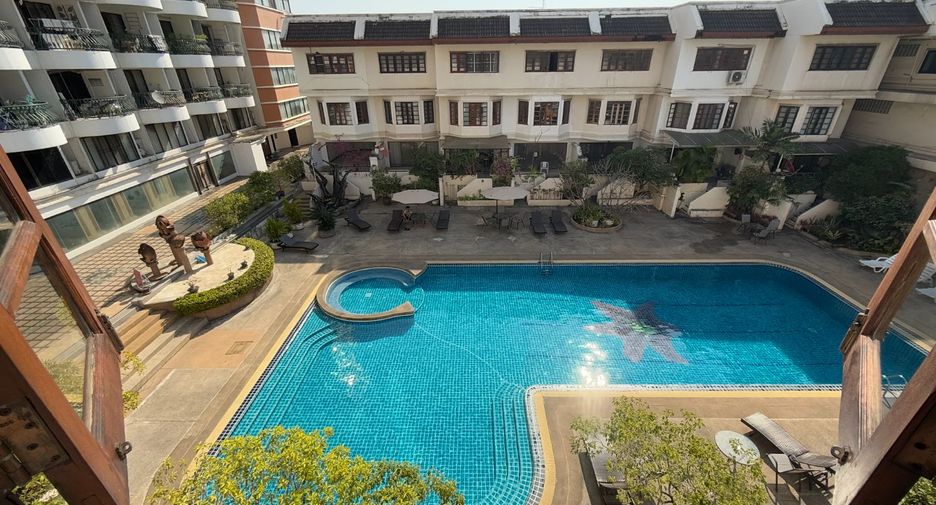 For rent 3 bedrooms condo in Mueang Chiang Mai, Chiang Mai